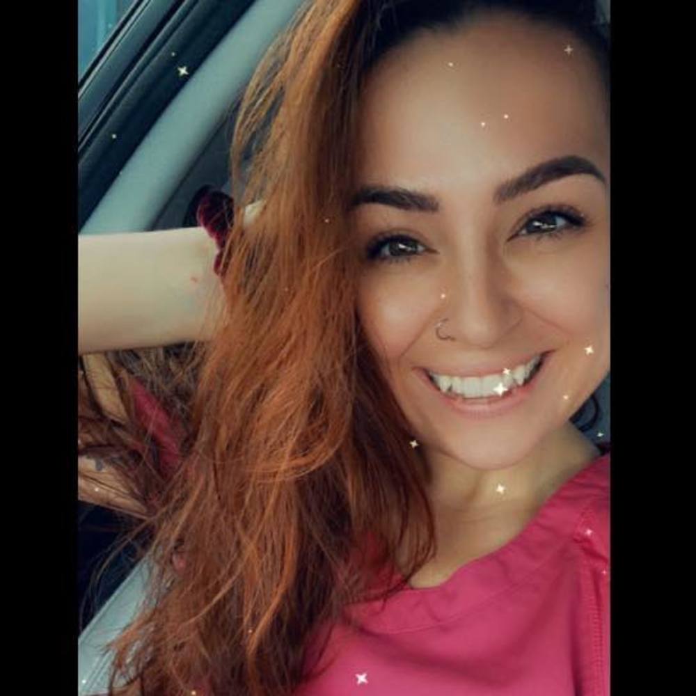 Meet your Posher, Alexandra